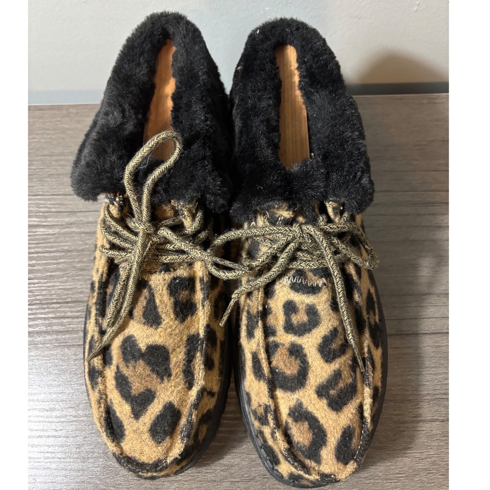 HeyDude Britt Women's Leo Nut Leopard Print Faux Fur Trim Bootie Sneakers Size 9 - Picture 2 of 9